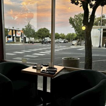 Lo-Fi Lounge & Dining - Lounges Near Me - Modesto, California Lo-Fi Lounge & Dining - Lounges Near Me - Modesto, California