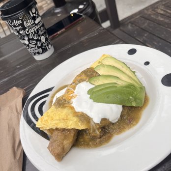 Mama's Egg House - Chile verde omelet - Breakfast & Brunch Near Me - Idyllwild, California Mama's Egg House - Chile verde omelet - Breakfast & Brunch Near Me - Idyllwild, California