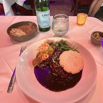 Elvira's DC Ranch - Mole Negro con arroz y frijoles - Mexican Near Me - Scottsdale, Arizona