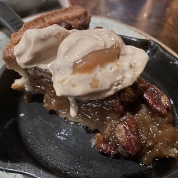 Eighty Ocean Kitchen and Bar - Warm bourbon pecan pie a la mode - American Near Me - Jekyll Island, Georgia Eighty Ocean Kitchen and Bar - Warm bourbon pecan pie a la mode - American Near Me - Jekyll Island, Georgia