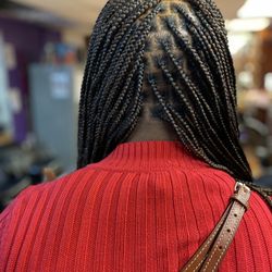 Absolute Creations beauty Salon - Small knotlessbraids, neat braids, beauty salon near me