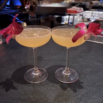 Como Como - Daiquiris - Seafood Near Me - Miami Beach, Florida