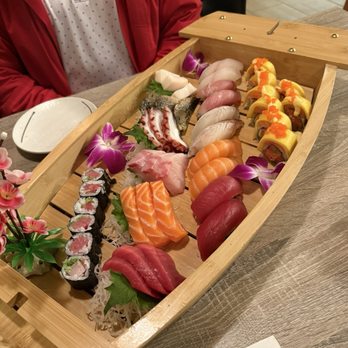 Oishii Japanese Bistro - The titanic - Sushi Bars Near Me - Powell, Ohio Oishii Japanese Bistro - The titanic - Sushi Bars Near Me - Powell, Ohio