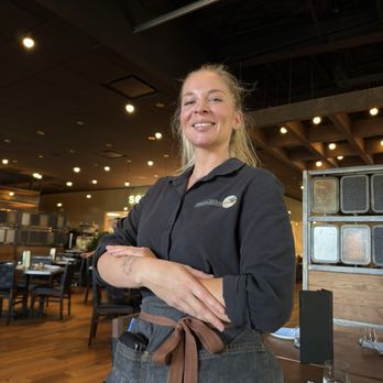 Arts & Central - Our exceptional server - American Near Me - Sarasota, Florida