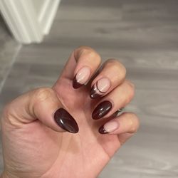 Oasis Nails
