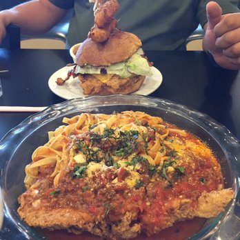 Maple Leaf Diner - American Near Me - Dallas, Texas