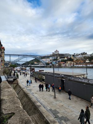 Wine Quay Bar (Porto) by null