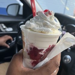 Eddie's Frozen Custard - Strawberry shortcake parfait