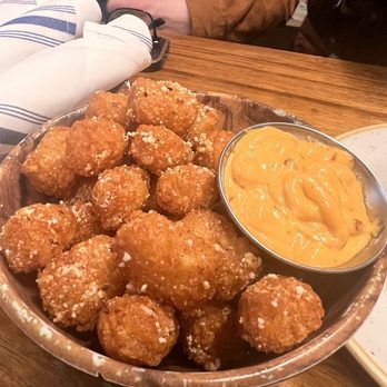Ché - Che Tots - Argentine Near Me - Cincinnati, Ohio