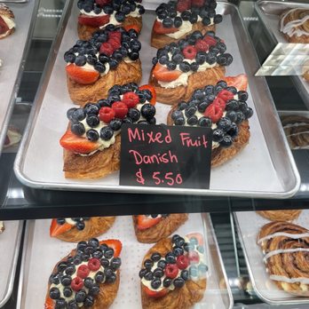 Le Croissant - Bakeries Near Me - Greenwood, Indiana