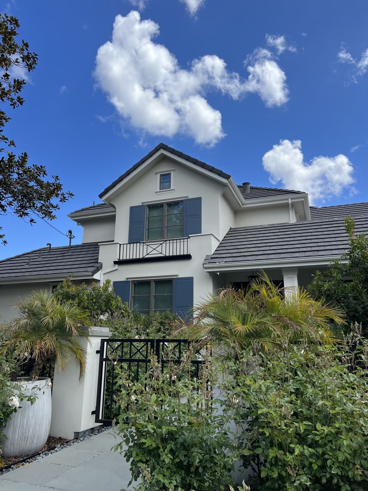 Slide of South Creek Roofing