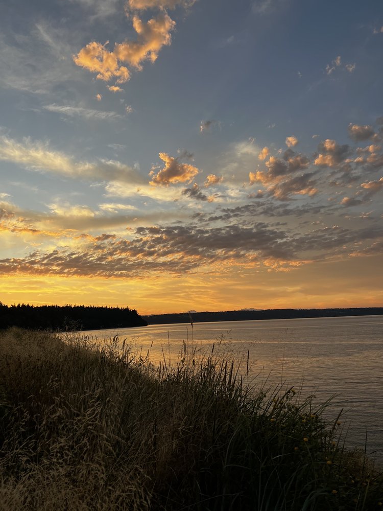 Dune Peninsula at Point Defiance Park Logo