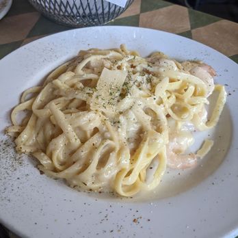 Mama Louise - Shrimp alfredo - Italian Near Me - Centennial, Colorado