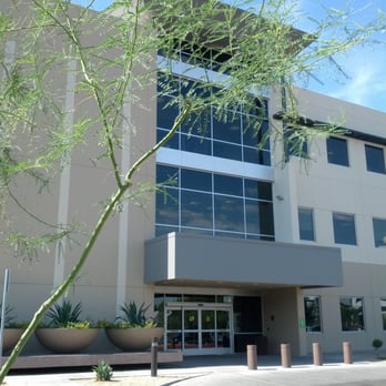 Honor Health Primary Care - Main entrance on North side/Earl St - Family Practice Near Me - Phoenix, Arizona Honor Health Primary Care - Main entrance on North side/Earl St - Family Practice Near Me - Phoenix, Arizona