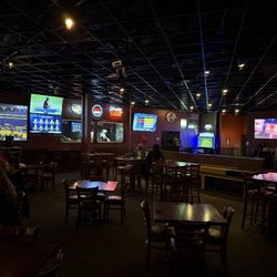 Border City Ale House - Inside
