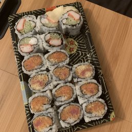 3 rolls. $23. Worst spicy tuna roll, ever. Absolutely disgusting 3 rolls. $23. Worst spicy tuna roll, ever. Absolutely disgusting
