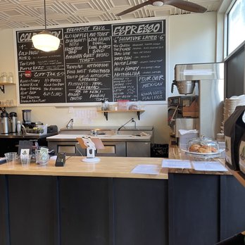 Ali’i Coffee - Counter - Coffee & Tea Near Me - Honolulu, Hawaii
