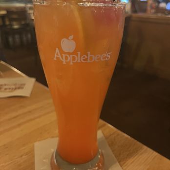 Applebee's Grill + Bar - Bahama Mama - American Near Me - Woodbury, Minnesota