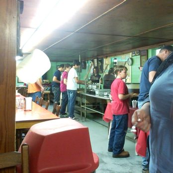 Moree's Bar-B-Que - ows a group of people in a kitchen - Barbeque Near Me - Andrews, South Carolina Moree's Bar-B-Que - ows a group of people in a kitchen - Barbeque Near Me - Andrews, South Carolina