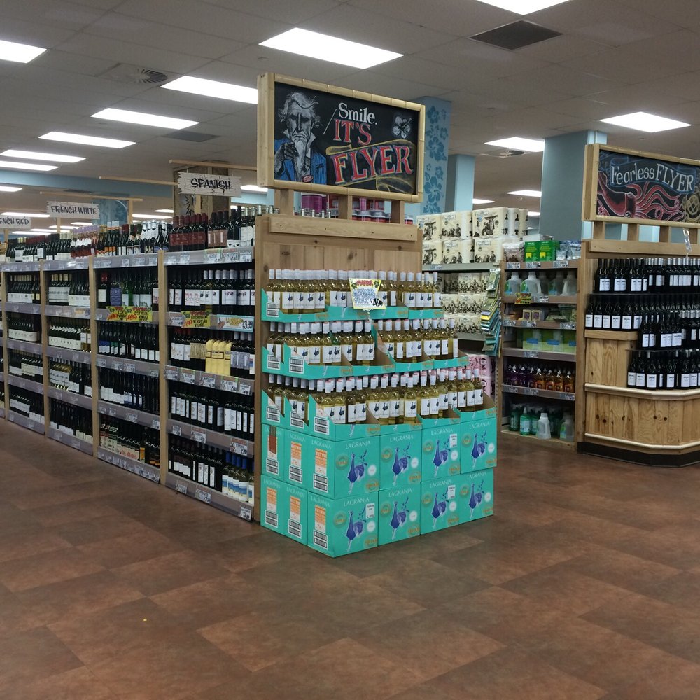 Trader Joe's - Interior shot - Grocery Near Me - Arlington, Virginia