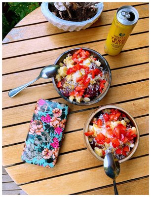 Mana Bowls Acai Cafe by null