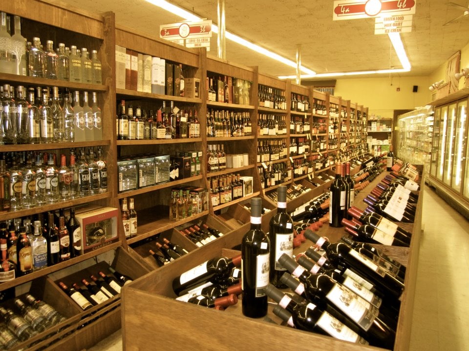 WABAN MARKET 16 Photos & 41 Reviews Grocery 10 Windsor Rd, Waban, MA Restaurant Reviews