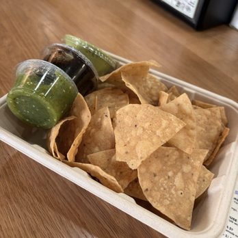 Taco Chelo - Chips,Salsa + Guacamole - Tacos Near Me - Tempe, Arizona