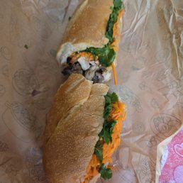Grill Chicken Bánh Mì