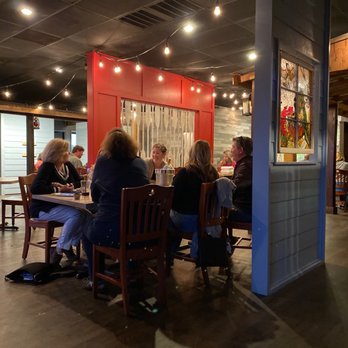 Lil G's Kajun Restaurant - Inside from waiting area - Seafood Near Me - Belle Chasse, Louisiana