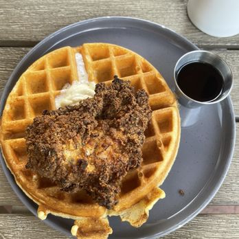 Foode - Rosie's Fried Chicken and Waffles - New American Near Me - Fredericksburg, Virginia Foode - Rosie's Fried Chicken and Waffles - New American Near Me - Fredericksburg, Virginia