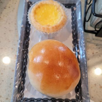 Rainbow Kitchen - Egg tart and bbq pork bun - Seafood Near Me - Las Vegas, Nevada