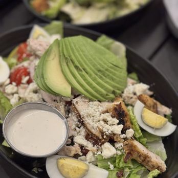 foothill - Cobb Salad - New American Near Me - Pasadena, California