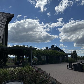 Inniskillin - Wineries Near Me - Niagara-on-the-Lake, Ontario Inniskillin - Wineries Near Me - Niagara-on-the-Lake, Ontario