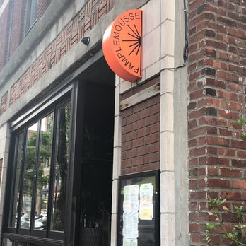 Bar Pamplemousse - Beer Bar Near Me - Montreal, Quebec
