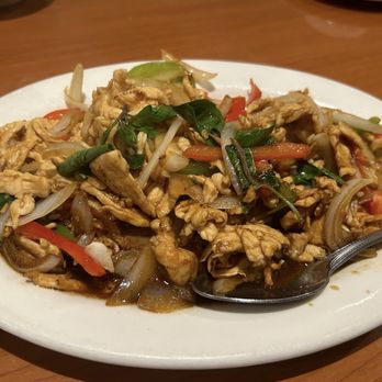 Thai Cafe - spicy chicken basil - Thai Near Me - Irvine, California
