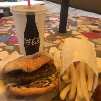 Frosty Burger - American AF - Ice Cream & Frozen Yogurt Near Me - Pine Valley, California