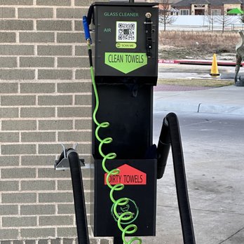 Dino Clean - Window cleaner - Car Wash Near Me - Frisco, Texas Dino Clean - Window cleaner - Car Wash Near Me - Frisco, Texas