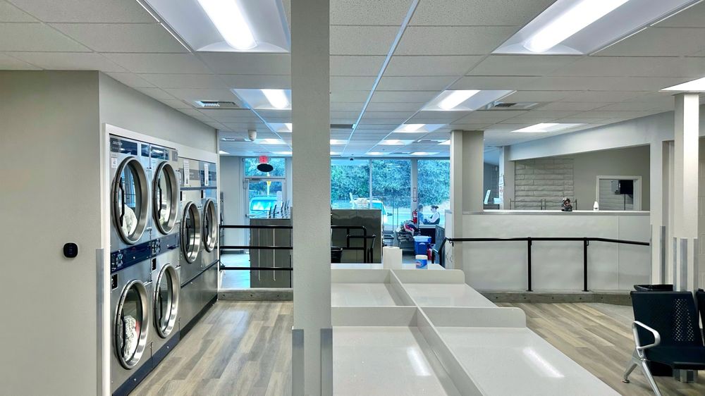 CASCADE EXPRESS LAUNDRY Updated September 2024 11 Photos 2371