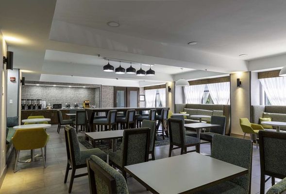 Hampton Inn East Windsor by null