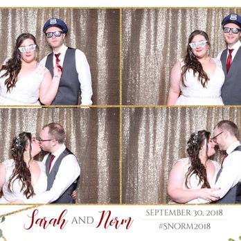Big Hugs Photo Booth - Photo Booth Rentals Near Me - Chicago, Illinois