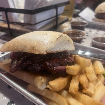 Canyons Barbeque - Tri Tip Sandwich - Barbeque Near Me - Castro Valley, California