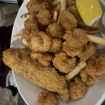 Bluewater Waterfront Grill - NC-Style Calabash Platter - Seafood Near Me - Wrightsville Beach, North Carolina Bluewater Waterfront Grill - NC-Style Calabash Platter - Seafood Near Me - Wrightsville Beach, North Carolina