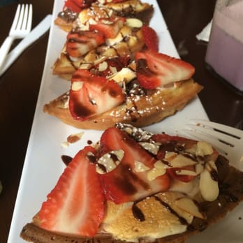 Plentea - Strawberry Belgian waffle - Tea Rooms Near Me - San Francisco, California Plentea - Strawberry Belgian waffle - Tea Rooms Near Me - San Francisco, California