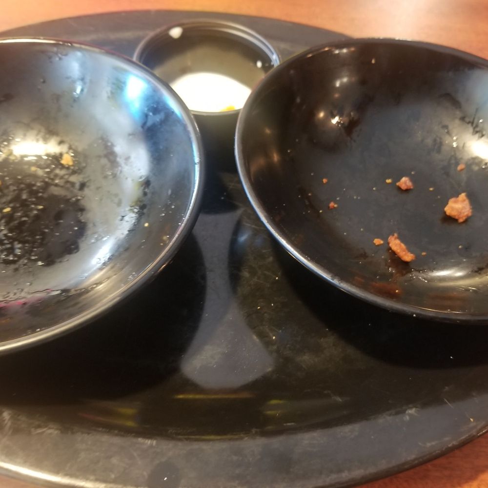 Lannie's Bar-B-Q - Appetizers did not last long. LOL! - Barbeque Near Me - Selma, Alabama
