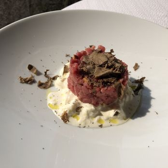 Alle Darsene di Loppia - Beef tartare on burrata - Italian Near Me - Bellagio, Colorado