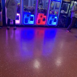 Sky Zone Trampoline Park - Money grab
