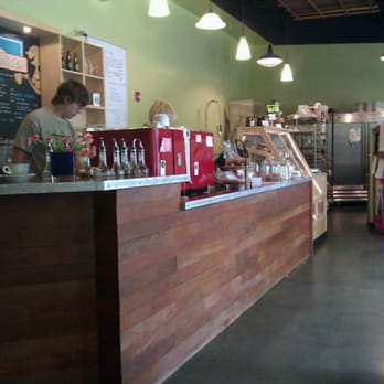 Kaffeeklatsch - counter - Coffee & Tea Near Me - Seattle, Washington