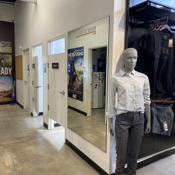 5.11 Tactical - Fitting rooms... really clean store. 5.11 Tactical shop in Commerce, CA 8/10/21 - Outdoor Gear Near Me - Commerce, California