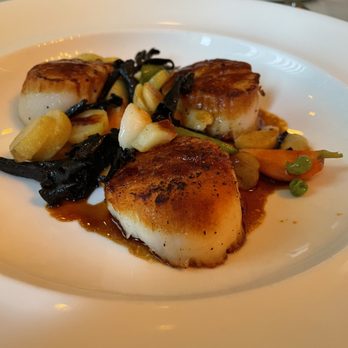 Artisan - Scallops - New American Near Me - Southport, Connecticut