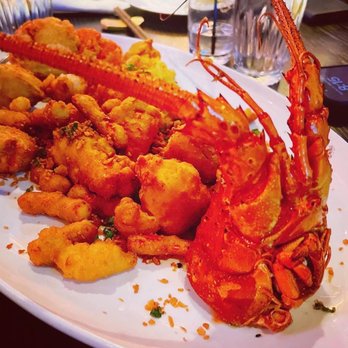 Mott 32 - Lobster - Chinese Near Me - Las Vegas, Nevada